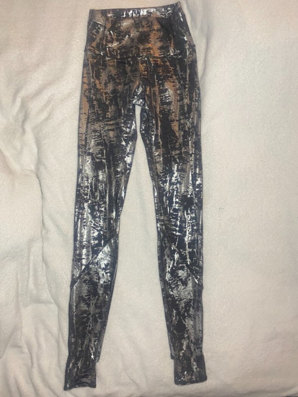 Lululemon Moment To Movement Tight 28" Size: 4